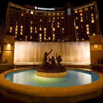 INTERCONTINENTAL<br />
KANSAS CITY<br />
<em>Formerly the Fairmont Kansas City</em>